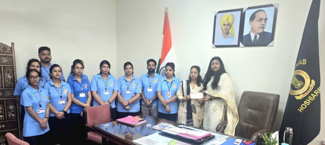 Little Kingdom International School handed over a cheque of Rs 1 lakh to help flood victims.